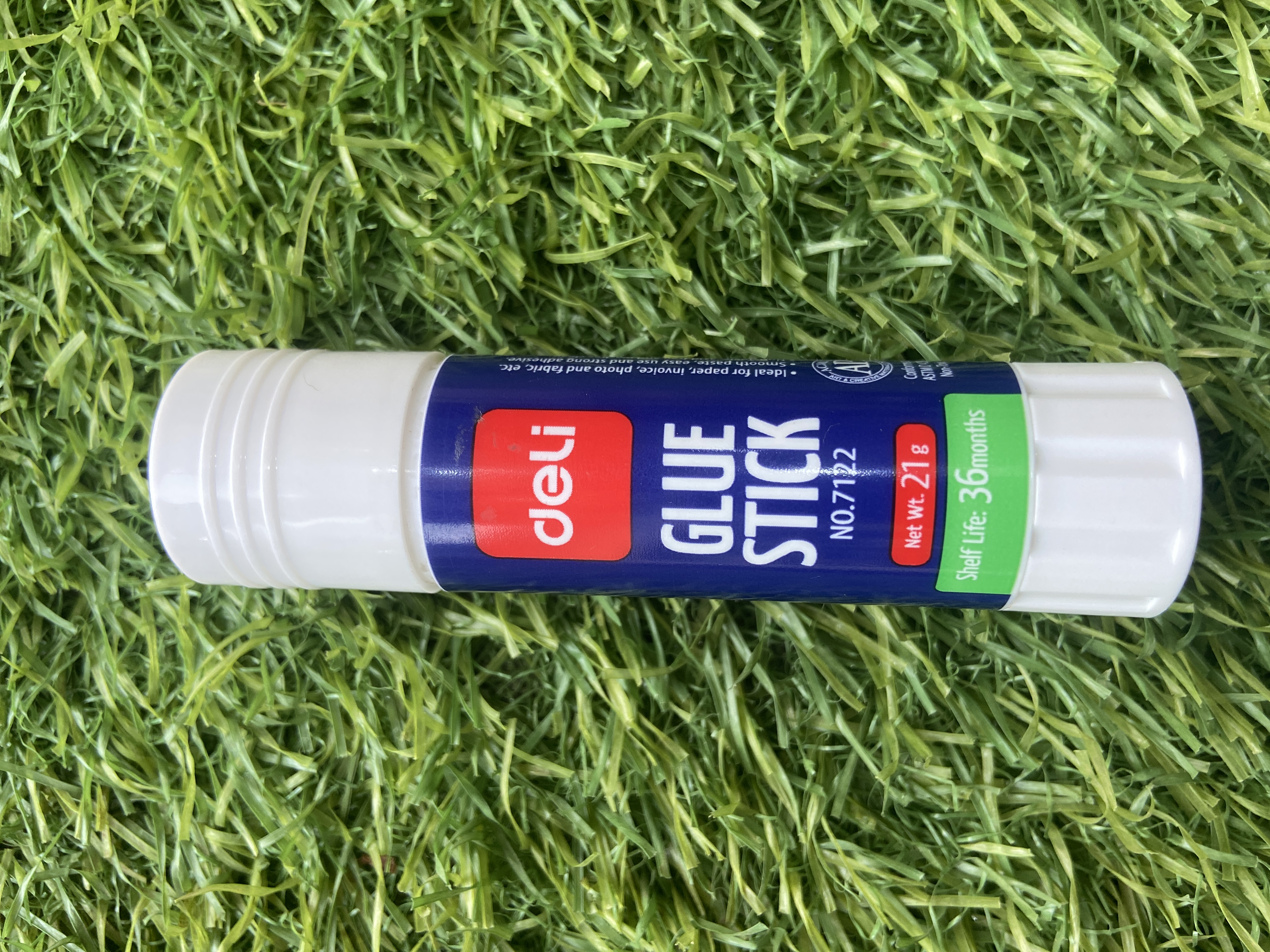 GLUE STICK